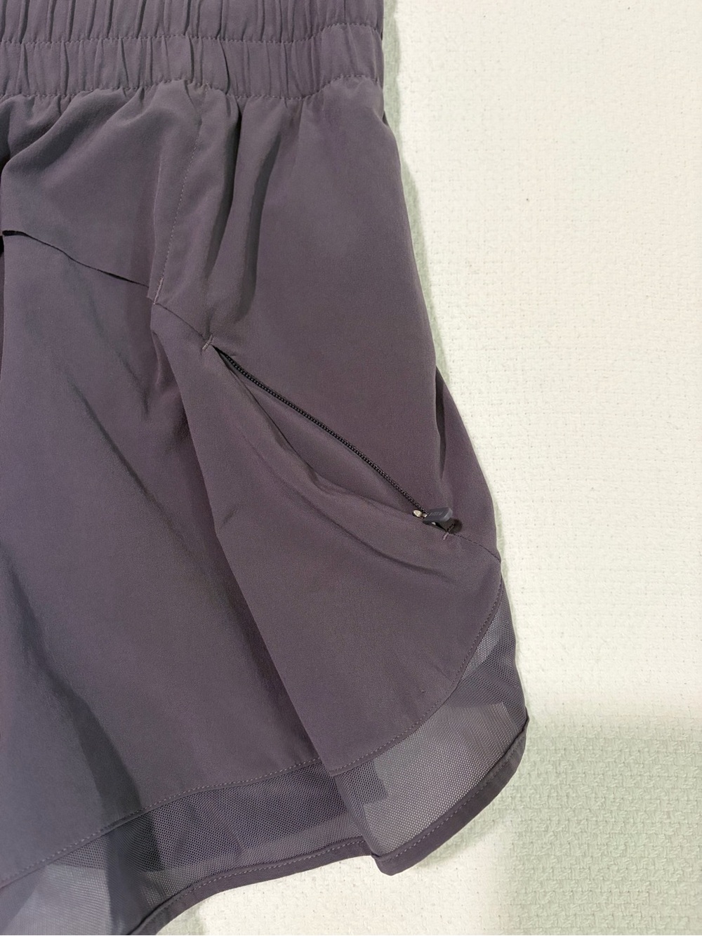 Athleta High Waist Mesh Race Runner shorts. Size Medium, Dusty Purple - Picture 3 of 5